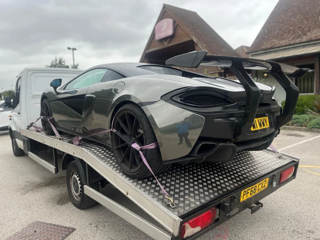 luxury-mclaren-supercar-transport-nottingham