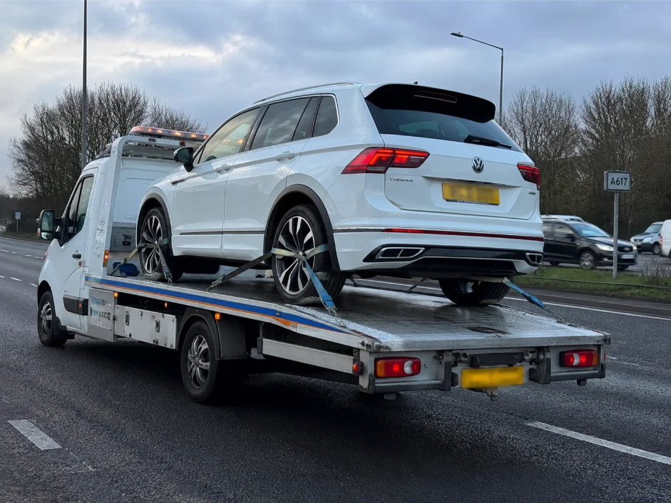 Volkswagen Tiguan Vehicle Towing A617 Road UK