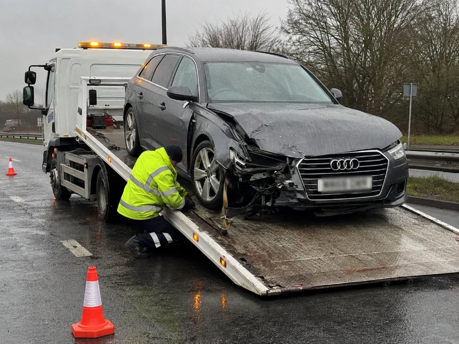 audi a6 accident recovery kegworth
