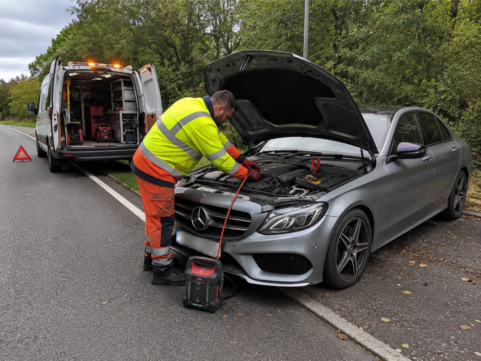 mercedes c class battery boost alfreton