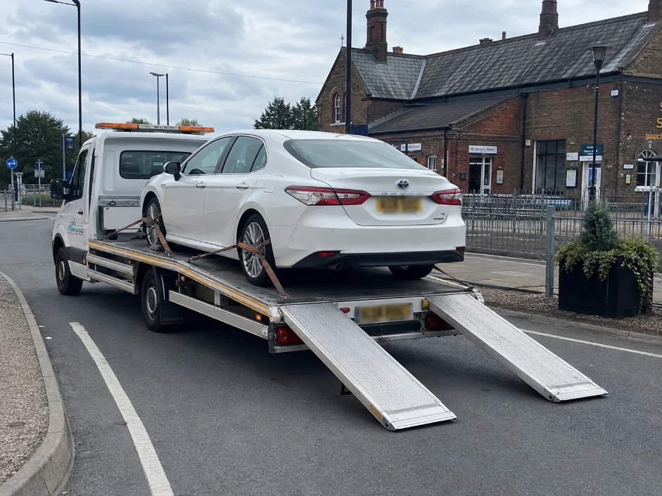 toyota camry vehicle towing retford