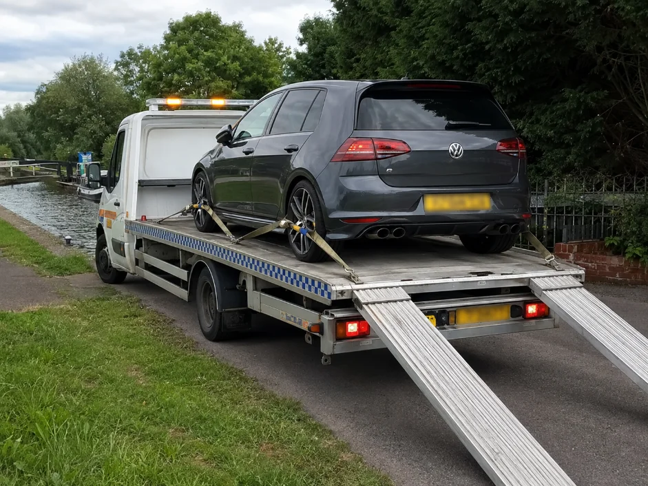 volkswagen golf vehicle towing sandiacre